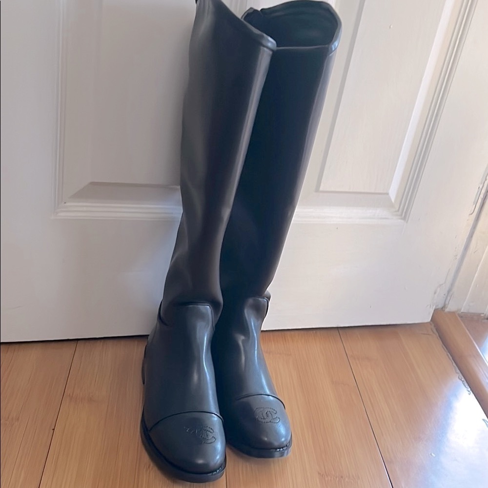 Black Leather Knee-High Boots